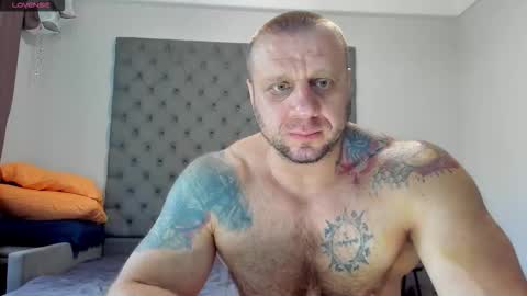 ironhulk22 online show from October 10, 12:00 pm