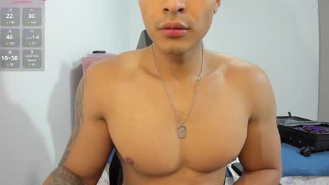 WILL ANDREW online show from May 8, 9:15 am
