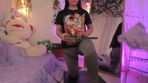 Isabella        online show from February 8, 11:19 pm