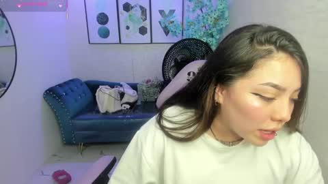 Snapshot of isa_reel chatting on September 11, 8:54 pm ISA online show from September 11, 8:54 pm