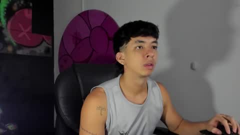 isaac_cryston online show from September 9, 7:58 pm