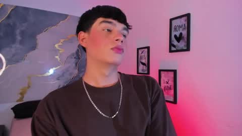 Isaac Kurtt online show from December 2, 7:34 pm