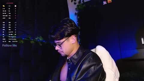 Snapshot of isaac_saenz chatting on December 20, 12:52 am Isaac Saenz. online show from December 20, 12:52 am