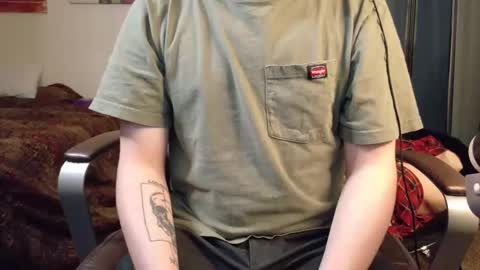 Snapshot of isaac_sheffield chatting on October 18, 9:24 am isaac online show from October 18, 9:24 am