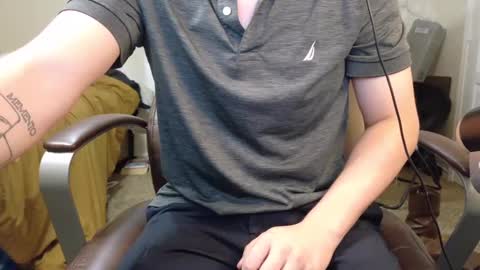 Snapshot of isaac_sheffield chatting on October 11, 11:19 pm isaac online show from October 11, 11:19 pm
