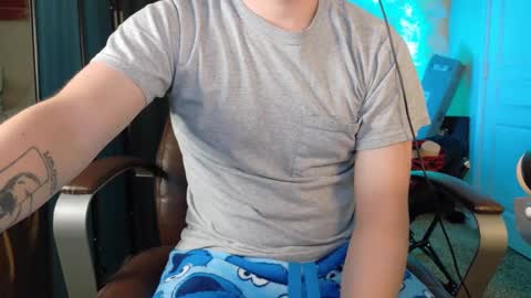 Snapshot of isaac_sheffield chatting on September 30, 11:10 am isaac online show from September 30, 11:10 am