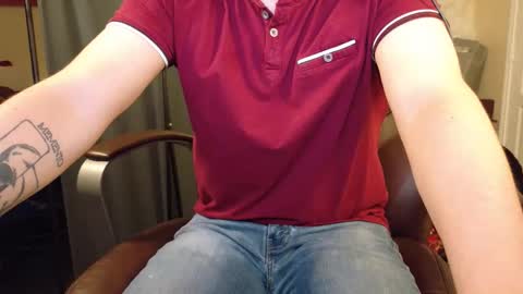 Snapshot of isaac_sheffield chatting on October 19, 10:20 am isaac online show from October 19, 10:20 am