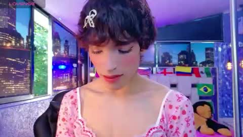 isaacnova online show from June 20, 9:32 pm