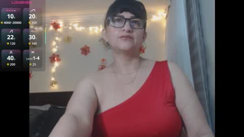 Snapshot of isabeel_sofia01 chatting on September 14, 10:38 am Isabeel Sofia online show from September 14, 10:38 am