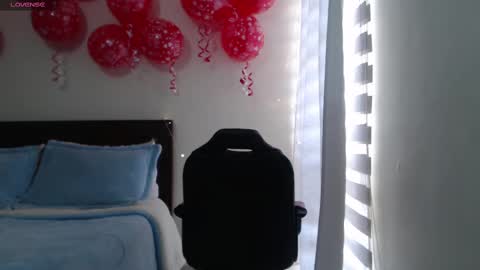 Snapshot of isabeel_sofia01 chatting on February 11, 5:40 pm Isabeel Sofia online show from February 11, 5:40 pm