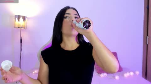 Isabel  online show from January 18, 1:25 am