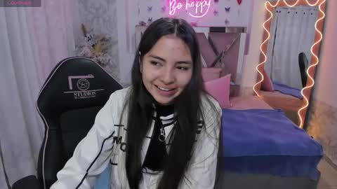 ISABELA  online show from April 5, 11:40 am