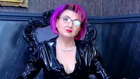 Isabella Conte online show from February 23, 6:56 pm