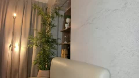 isabelastefano online show from July 21, 3:30 am