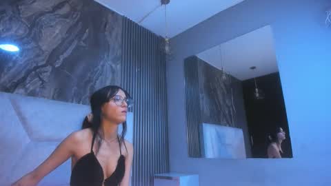 Isa online show from June 10, 10:08 pm