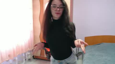 Bella online show from February 18, 10:05 am