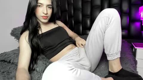 Snapshot of isabellabis chatting on September 29, 1:48 am Bella B -JOIN FREE online show from September 29, 1:48 am