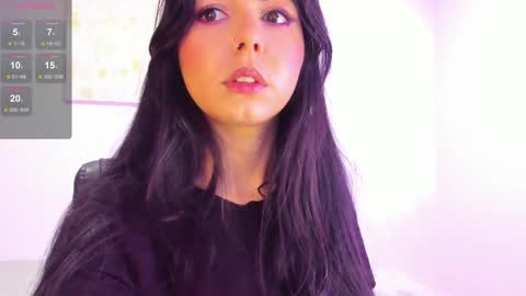 Instagram soybella01  online show from February 28, 5:59 pm