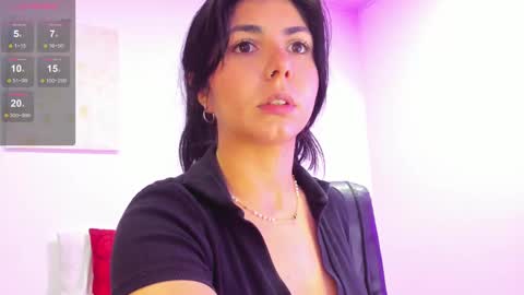 Instagram soybella01  online show from March 4, 5:03 pm