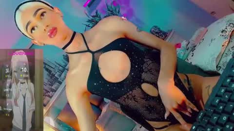 isabellagirs online show from May 29, 11:30 am