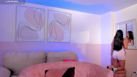 Isa Hill  online show from December 1, 5:26 pm