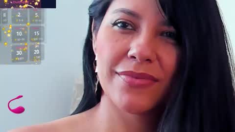 isabellarous  online show from February 27, 9:07 pm