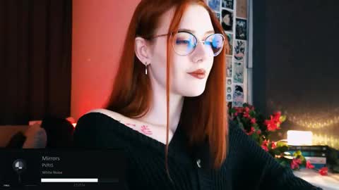 Snapshot of isabelle_stern chatting on September 11, 7:15 pm Madame Isabelle online show from September 11, 7:15 pm
