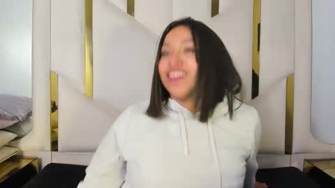 isabellrodriguez18 online show from February 19, 5:28 am