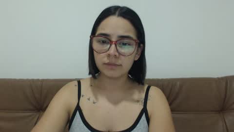 Snapshot of isemma chatting on October 8, 3:13 am Emma online show from October 8, 3:13 am