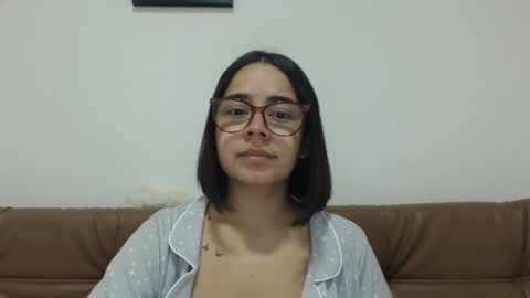 Snapshot of isemma chatting on September 30, 3:50 am Emma online show from September 30, 3:50 am