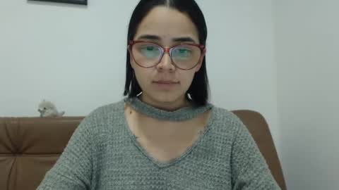 Snapshot of isemma chatting on October 16, 4:34 am Emma online show from October 16, 4:34 am