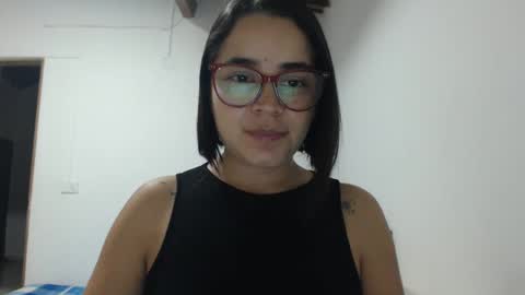 Snapshot of isemma chatting on September 11, 3:19 am Emma online show from September 11, 3:19 am