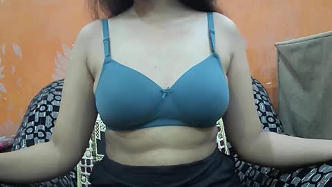 ishika_singh_ online show from September 23, 2:27 am