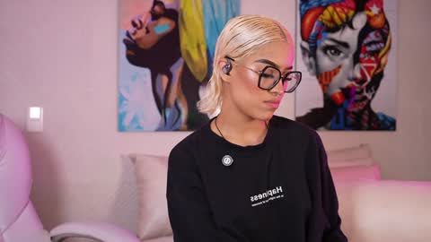 Isis online show from December 3, 12:19 am