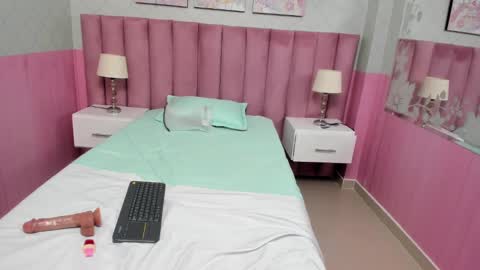 ISIS  online show from March 4, 5:11 am