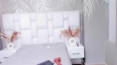 ISIS  online show from February 24, 4:47 pm