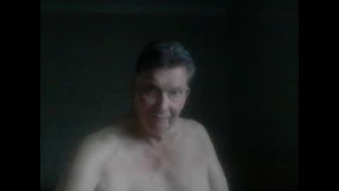 island625103 online show from January 31, 8:12 pm