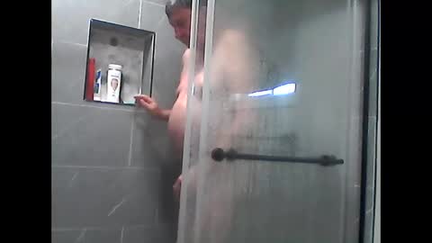 island625103 online show from December 1, 7:16 pm