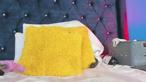 Issa online show from May 30, 2:21 am