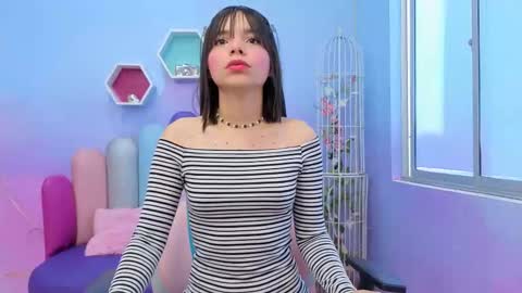 Issa Skinny online show from October 2, 11:42 am