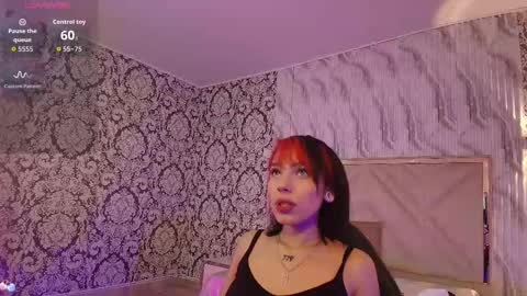 Issa online show from February 23, 7:49 pm