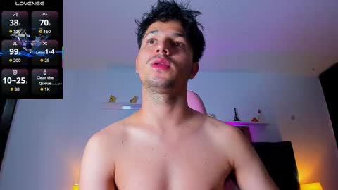 Snapshot of issac_james chatting on September 18, 6:06 am Issac online show from September 18, 6:06 am