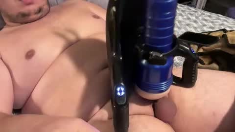 italianbigcock24 online show from January 1, 8:04 pm