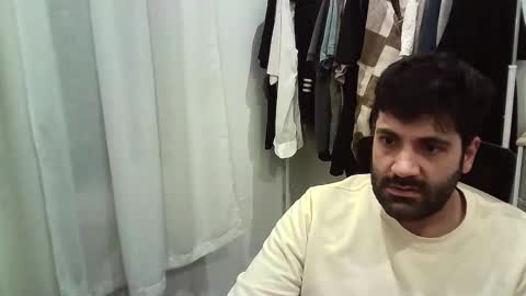 italianboybcn online show from December 2, 6:45 am