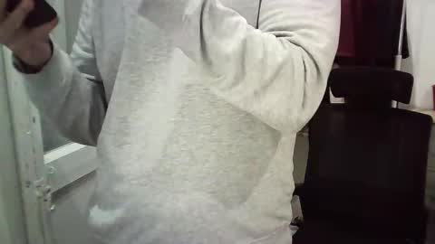 italianboybcn online show from November 20, 7:00 pm