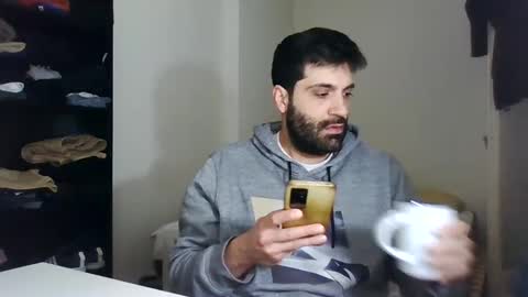 italianboybcn online show from January 21, 9:03 am