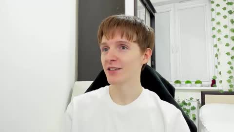 Ethan online show from February 21, 9:29 pm