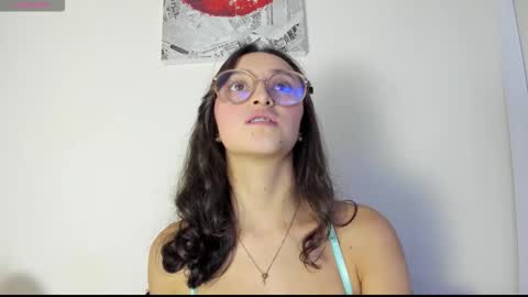 Snapshot of its__angelica_ chatting on October 4, 10:51 pm Angelica online show from October 4, 10:51 pm