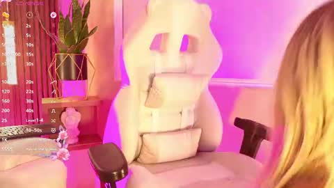Jade online show from August 2, 1:51 am