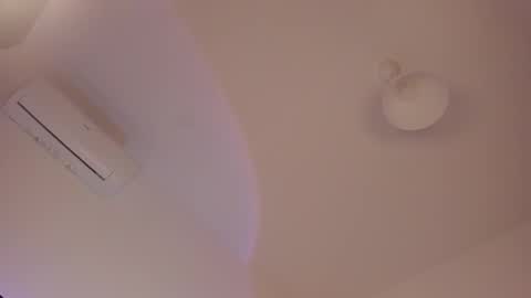 Isabella online show from December 5, 3:43 pm